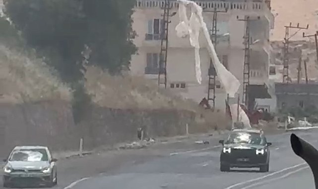 Siirt'te elektrik direğinde çıkan yangın paniğe neden oldu