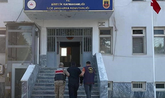 Silahla yağma suçundan aranan şahıs yakalandı