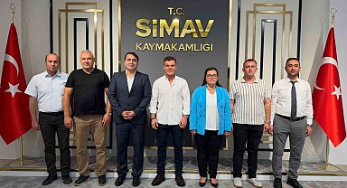 Simav'da Yeşilay Yamaç Paraşütü Mesafe Türkiye Şampiyonası hazırlık toplantısı gerçekleştirildi