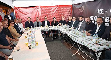 Sincan Belediye Başkanı Ercan, demokrasi nöbetine katıldı