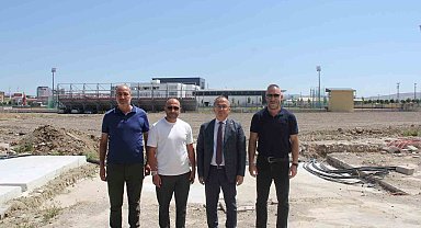 Sivas'a modern futbol sahası