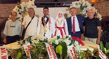 Siyaset, sendika ve iş dünyası düğünde buluştu