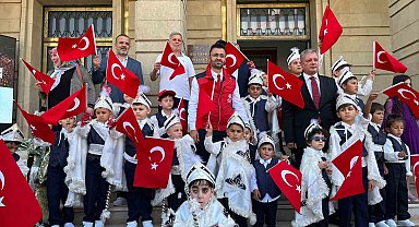 Sünnet çocuklarına unutulmaz şölen