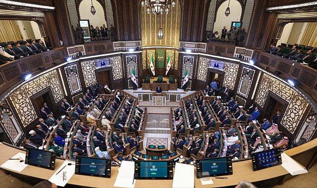 Suriye'de tarihi adım: Esad rejiminin devrilmesi sonrası ilk halk parlamentosu oturumu gerçekleştirildi