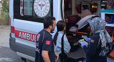 Tarım işçilerini taşıyan servis devrildi 6 işçi yaralı