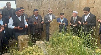 Tekman Kaymakamı Demirkol'dan Şeyh Süleyman Efendi Türbesi'ne ziyaret