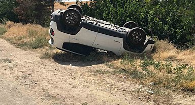 Tırın patlayan lastiğinden savrulan parçalar kazaya sebep oldu: 3'ü çocuk 8 yaralı