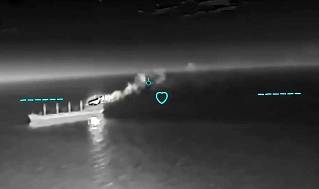 Türk bayraklı "Mv Reyhan Sarı" isimli kuru yük gemisine yapılan dron saldırısının görüntüleri ortaya çıktı