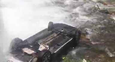 Uzungöl'de araç şelaleye uçtu: 1 yaralı