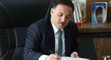 Vali Çiçek: "15 Temmuz 2016 gecesi aziz milletimiz dünya tarihine altın harflerle yazılan büyük bir destana imza atmıştır"