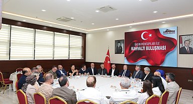 Vali Hatipoğlu gazetecilerle bir araya geldi