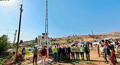Vali Karakaya: "Bölgedeki jeotermal potansiyelin ortaya çıkarılması enerji üretimi, tarımsal sera işletmeciliği, termal turizm ve bölgesel istihdam açısından önemli katkılar sunma potansiyeli barındırmaktadır"