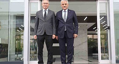 Vali Makas'tan Başsavcı Ünalan'a hayırlı olsun ziyaretinde bulundu