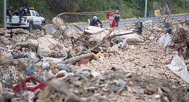 Venezuela'daki depremlerde can kaybı 4 bin 490'a yükseldi