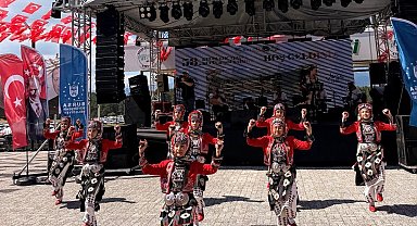 Yenişehir Halk Dansları Topluluğu, Kocayayla Şenlikleri'nde ayakta alkışlandı