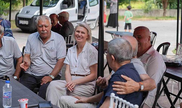 Yetiştirme yurdunda kalan vatandaşlar yıllar sonra aynı sofrada buluştu
