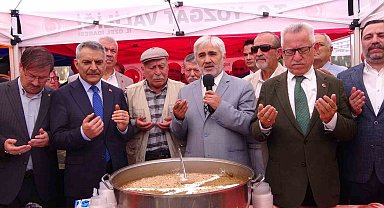 Yozgat'ta düzenlenen Aşure Günü programı yoğun ilgi gördü