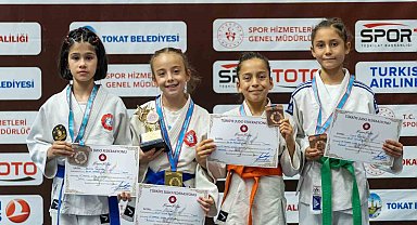 Yunusemre'nin minik judocuları Türkiye'yi salladı