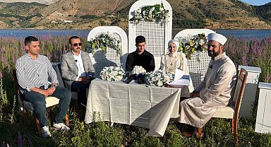 Yüzen adada "evet" dediler